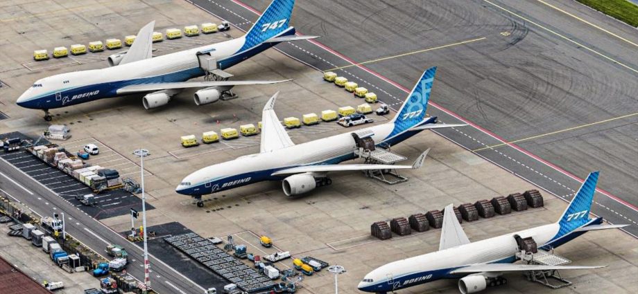the-boeing-freighter-quietly-replacing-the-747-on-factory-floors-right-now