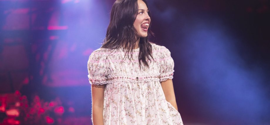 olivia-rodrigo-says-babydoll-dress-backlash-reveals-‘how-we-normalize-pedophilia’