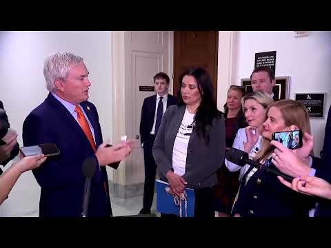 bondi-arrives-for-closed-door-testimony-on-jeffrey-epstein