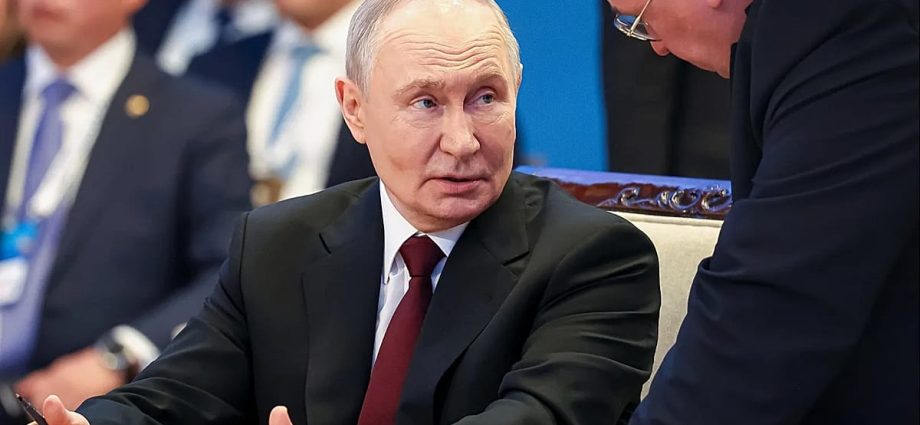 russia-led-eurasian-economic-union-urges-armenian-referendum