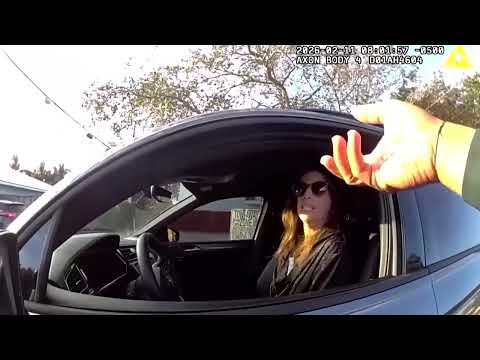 us-officer-accuses-disabled-driver-of-holding-phone-with-missing-hand
