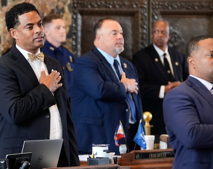 louisiana’s-legislature-passes-new-congressional-map-to-give-gop-another-seat