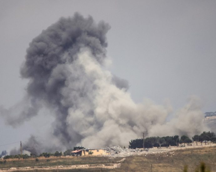 israeli-soldiers-reach-nabatieh,-one-of-southern-lebanon’s-biggest-cities
