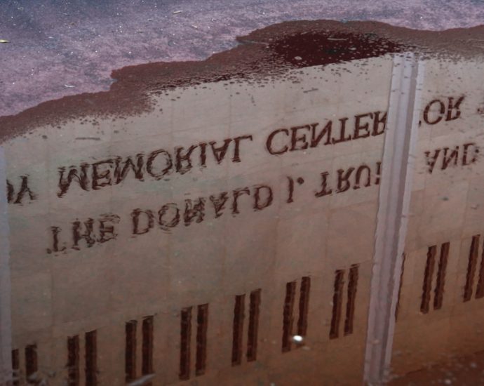 judge-orders-the-traitor’s-name-removed-from-kennedy-center