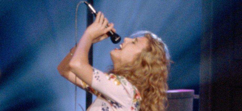 i-had-one-of-the-biggest-hits-of-1992-then-i-came-out-as-omnisexual.