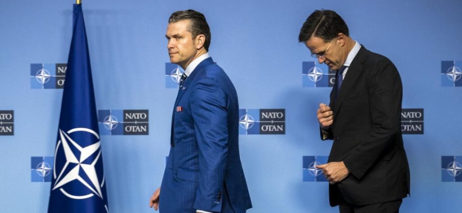 hegseth-sidesteps-zelenskyy’s-plea-for-more-patriot-missiles,-vows-to-find-a-way-to-help