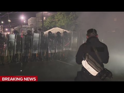 anti-ice-demonstrations-turn-violent-at-nj-detention-center-|-newsnation-prime