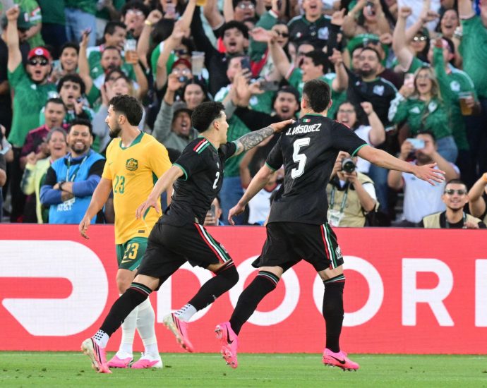 mexico-beat-australia-1-0-before-world-cup-squad-submission-deadline
