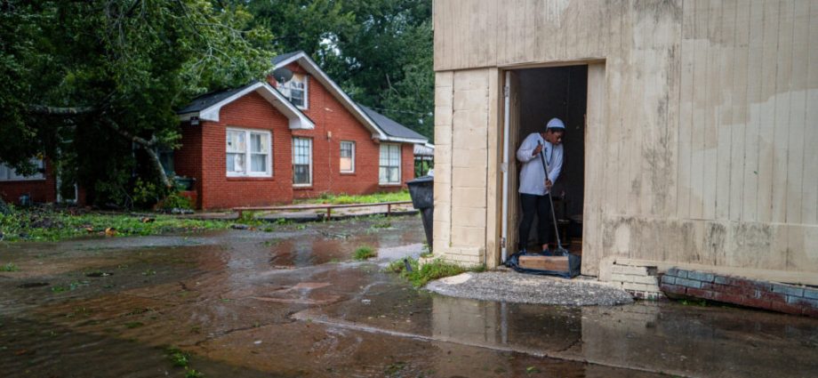 as-seas-rise,-louisiana-faces-a-choice:-plan-for-movement-or-let-crisis-decide
