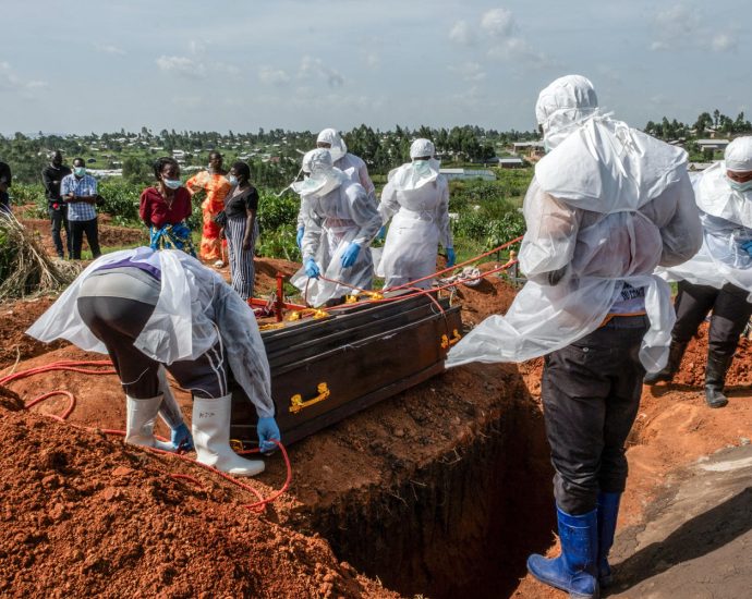 over-40-dead-in-ebola-outbreak-in-dr-congo-and-uganda
