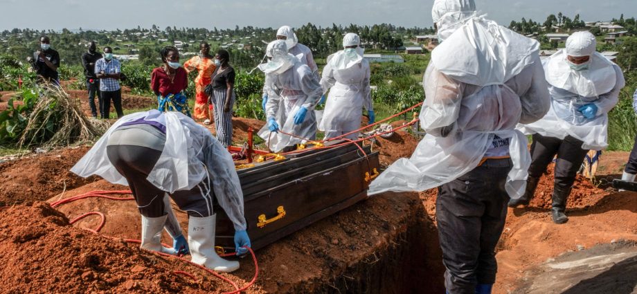 over-40-dead-in-ebola-outbreak-in-dr-congo-and-uganda
