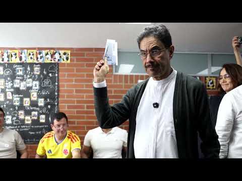 colombians-weigh-leftist-reforms-in-presidential-vote