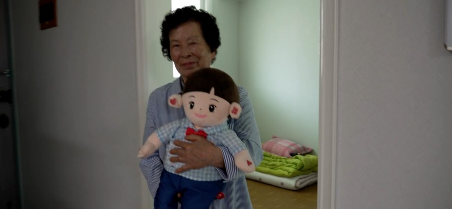can-ai-cure-loneliness?-south-korea’s-robot-companions-for-seniors