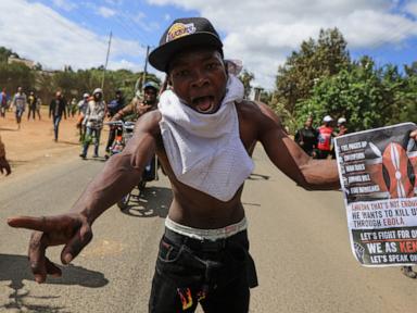 hundreds-of-youths-protest-outside-kenya’s-ebola-quarantine-center-for-us-citizens