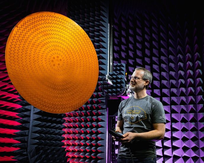 nasa’s-dragonfly-flight-system-faces-heat