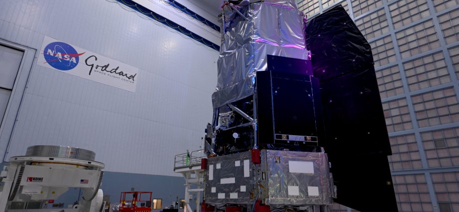 nasa-invites-media-to-see-roman-space-telescope-arrive-at-kennedy