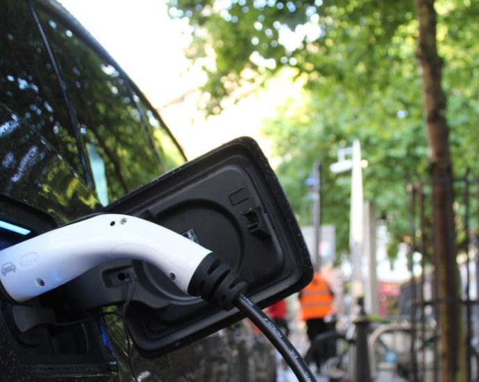 How much more does it cost to insure an electric vehicle?