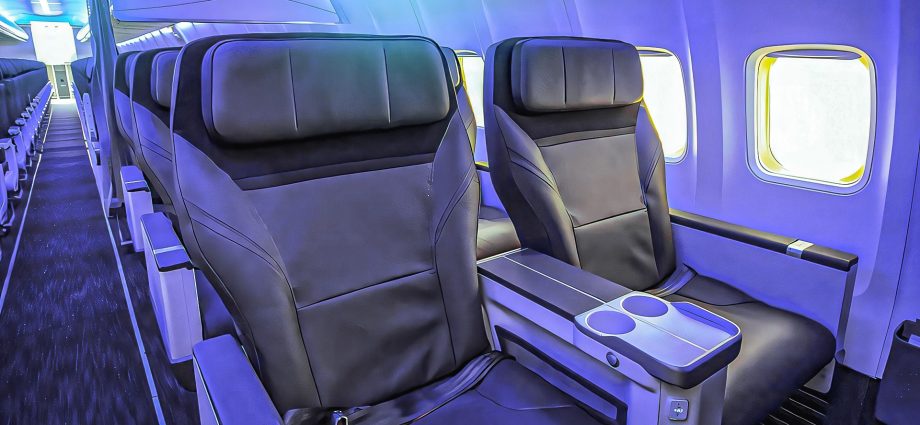 5-things-passengers-don’t-know-about-how-airlines-price-first-class-seats