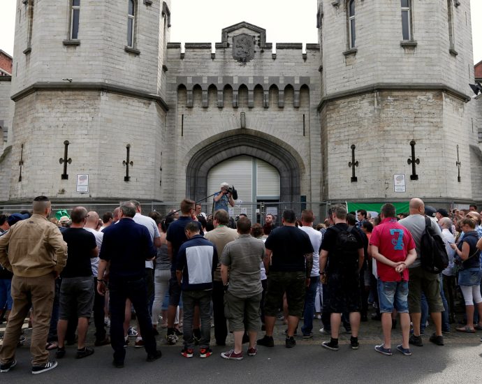 ‘like-mice-in-a-cage’:-inside-europe’s-prison-overcrowding-crisis