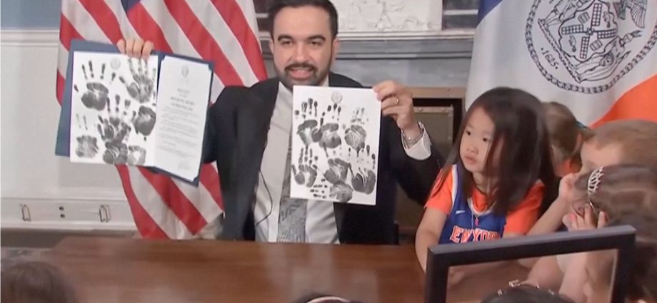 mamdani-signs-‘executive-order’-letting-kids-stay-up-late-for-nba-finals