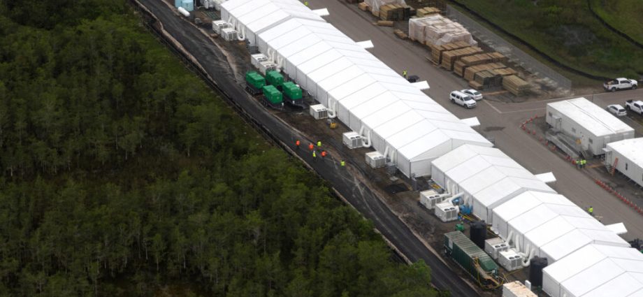 alligator-alcatraz-emissions-threaten-human-health,-violate-clean-air-act,-lawsuit-claims