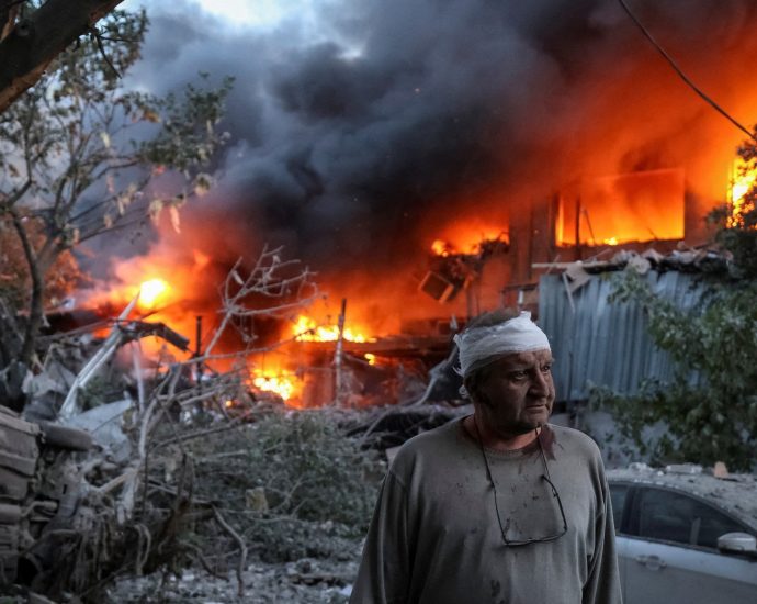 ukraine-calls-on-allies-for-more-arms-after-russia-launches-‘massive’-attack