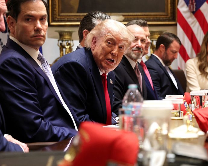 in-the-traitor’s-cabinet,-flattery-is-the-job.-governing-is-secondary