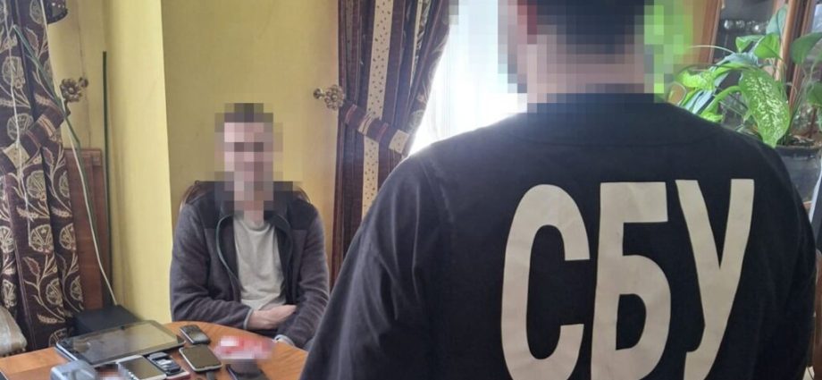 russia-was-preparing-targeted-terror-attacks-against-ukrainian-defense-engineers.-sbu-detained-spy-compiling-“card-index”