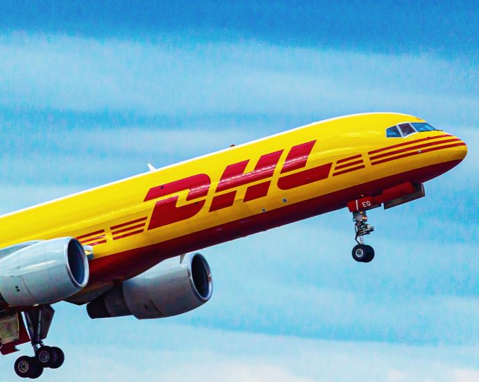 why-airlines-are-converting-boeing-757s-into-freighters