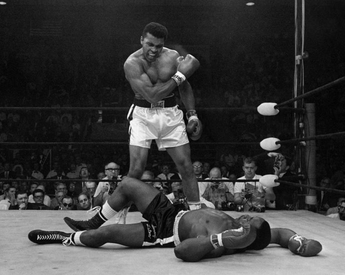 ‘service-is-the-rent-we-pay’:-muhammad-ali-remembered-10-years-on