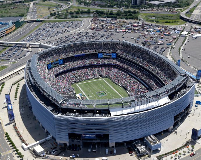 which-world-cup-2026-stadiums-will-host-matches-in-us,-canada-and-mexico?