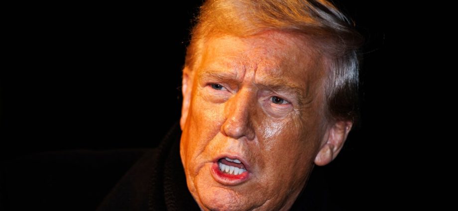 the-traitor-posts-3-strange-images-in-a-single-minute-just-before-midnight