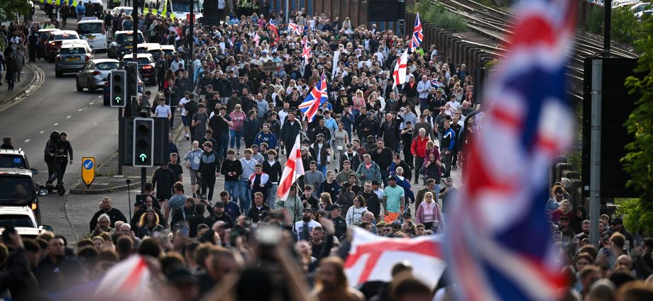 elon-musk-and-america’s-far-right-stoke-anger-over-murder-of-uk-teen