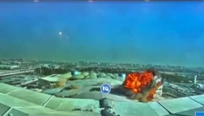 video-shows-moment-drone-hits-kuwait-airport-terminal