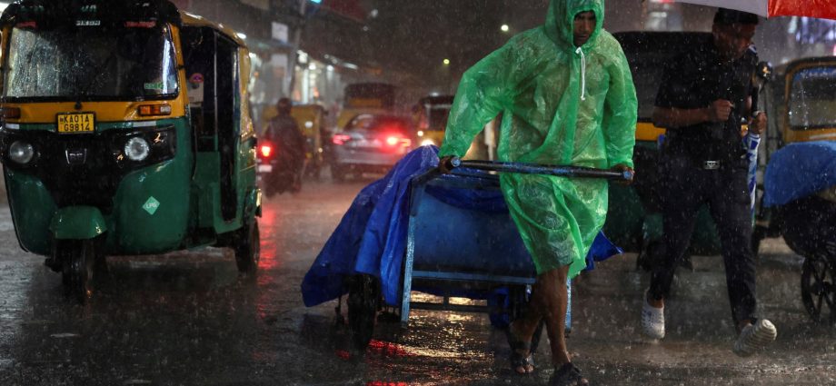 monsoon-rain-reaches-kerala-3-days-late-but-on-time-to-save-indian-harvests