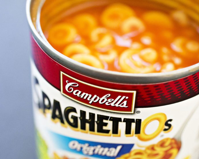 mom-found-moving-worms-and-parasites-in-daughter’s-spaghettios,-lawsuit-says