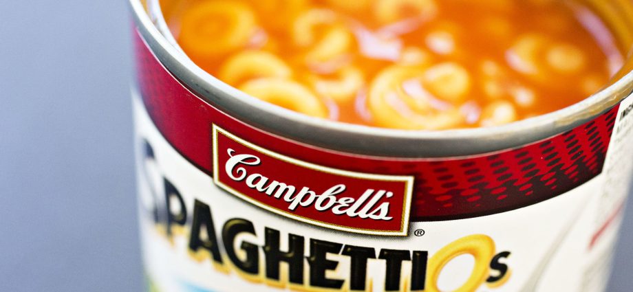 mom-found-moving-worms-and-parasites-in-daughter’s-spaghettios,-lawsuit-says