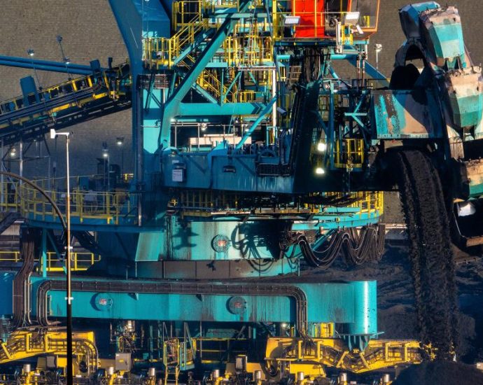 the-traitor-announces-new-coal-export-terminal-in-oakland