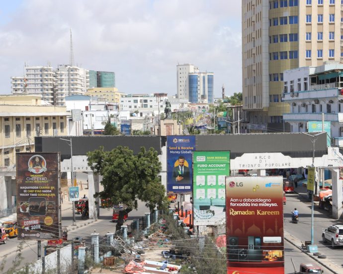 why-mogadishu-clashes-are-deepening-somalia’s-political-crisis-again