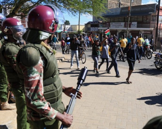 kenyan-president-defends-us-ebola-facility-amid-deadly-protests