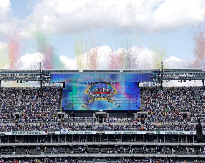 fifa-world-cup-2026-talking-points:-nfl-style-half-time-show,-kits-and-more