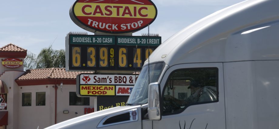 as-diesel-prices-climb,-truckers-start-cutting-back-–-and-slowing-down