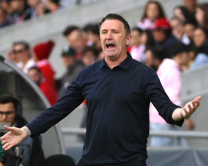 celtic-fans-oppose-keane-as-potential-manager-after-israel-role