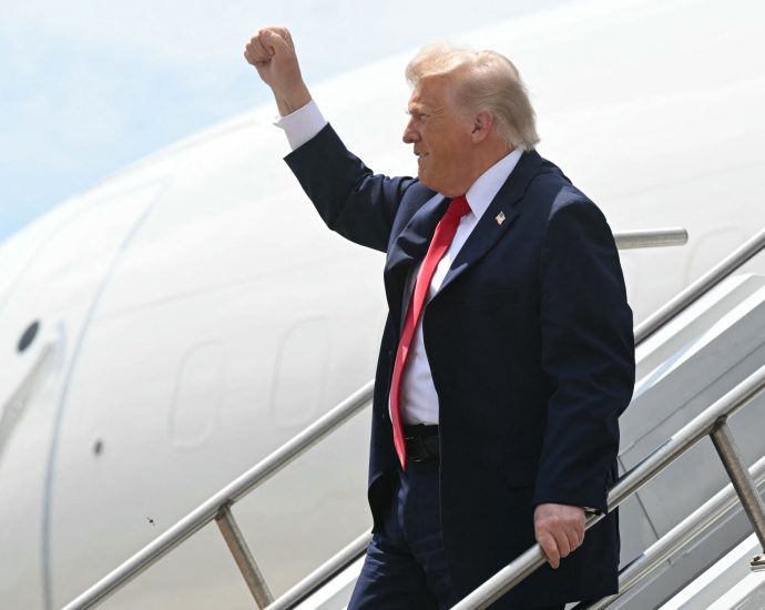the-traitor-makes-pitch-to-farmers-hard-hit-by-tariffs,-high-prices-in-wisconsin