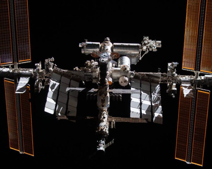 nasa-provides-update-on-space-station-leak