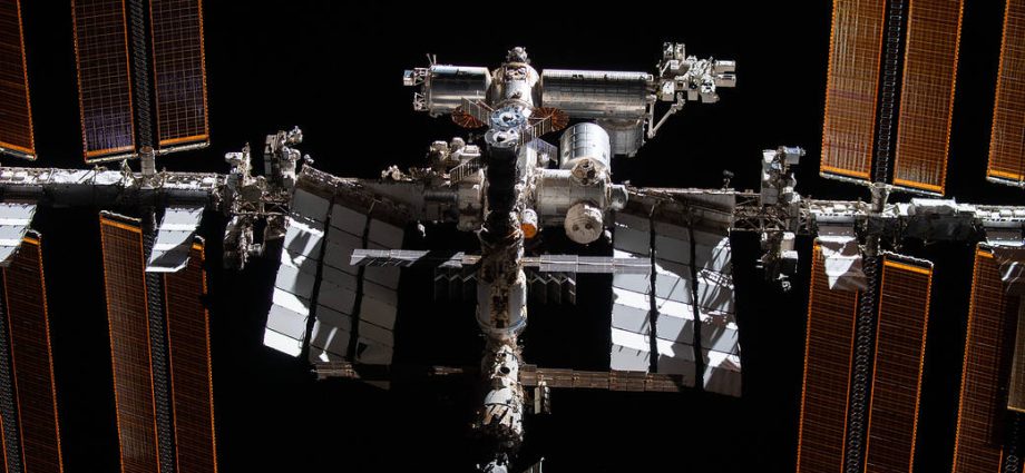 nasa-provides-update-on-space-station-leak