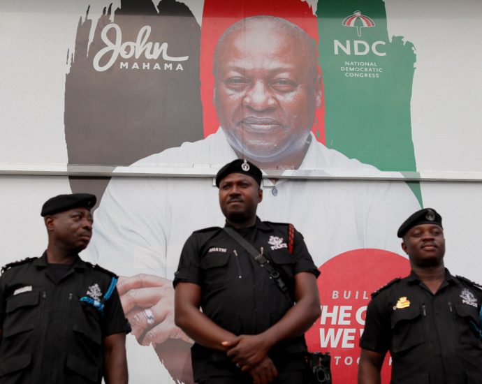 arrests-of-critics-in-ghana-provokes-alarm-over-free-speech-under-mahama
