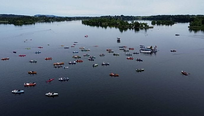 germany:-bavarian-lake-procession-marks-centuries-old-boat-tradition-for-corpus-christi