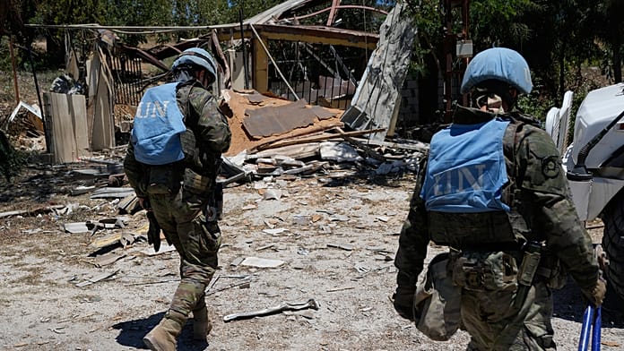 lebanon:-un-clears-debris-in-dibbine-after-israeli-withdrawal