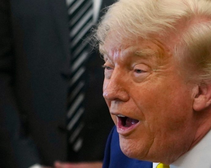 the-traitor-defends-his-‘desperately-needed’-new-obsession-in-late-night-rant